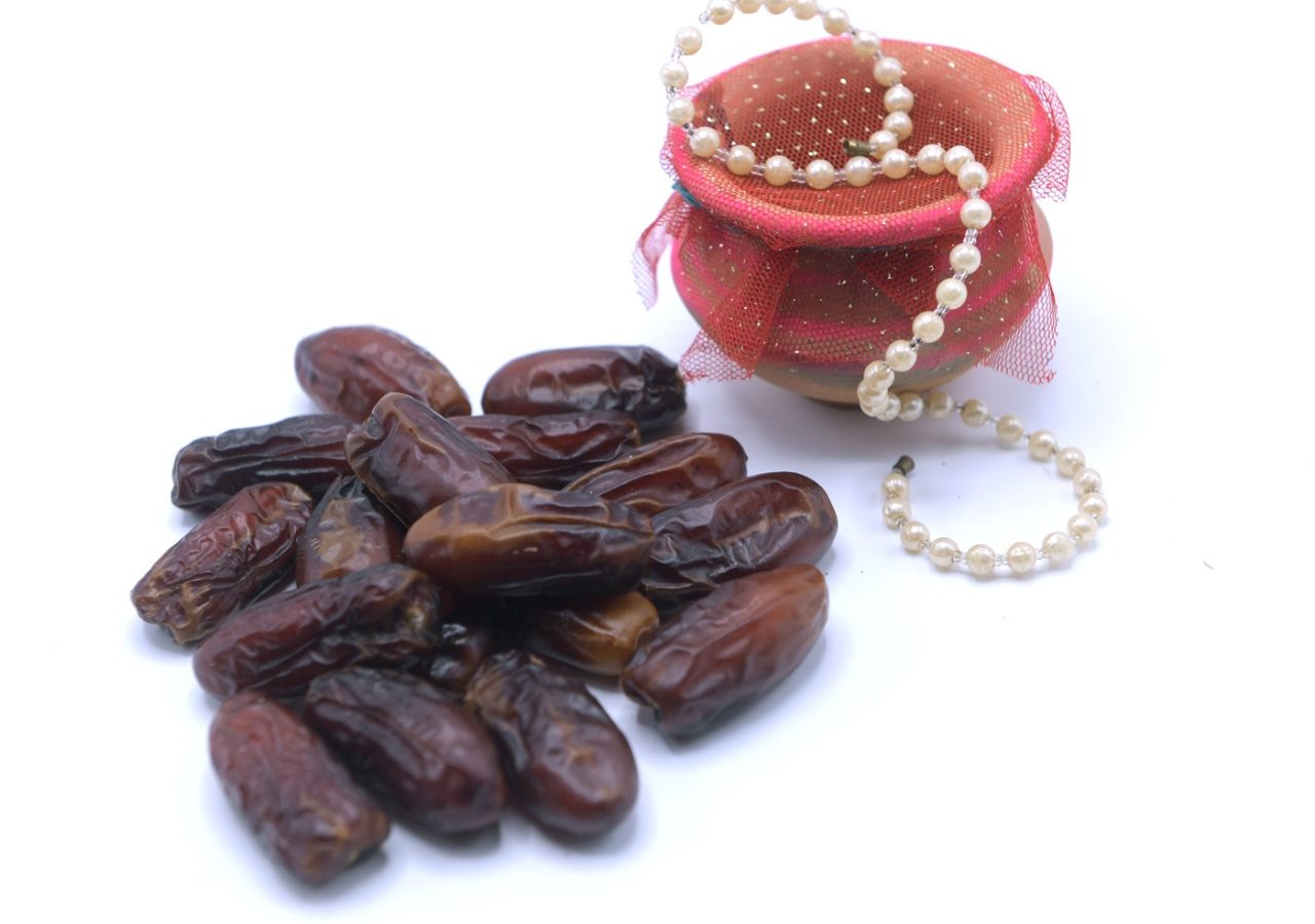 Decorative date gift pack